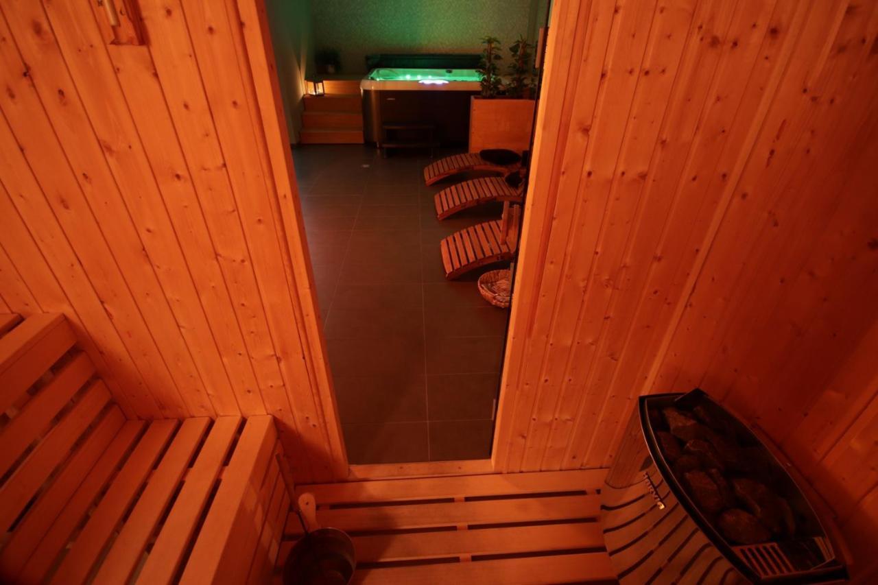 Hotel Banik Nitrianske Rudno Dış mekan fotoğraf